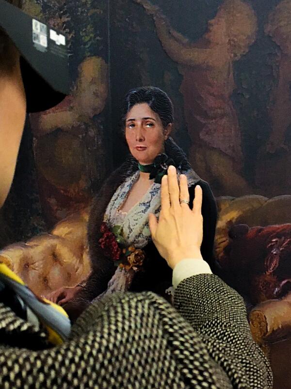 «СОПРИКОСНОВЕНИЕ». Выставка в выставке.