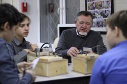 Студия «Кинетические скульптуры» (10+). Расписание занятий на февраль 2026